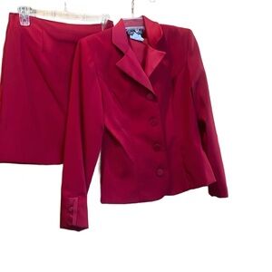 Vintage suits us red blazer and skirt set size 9/10